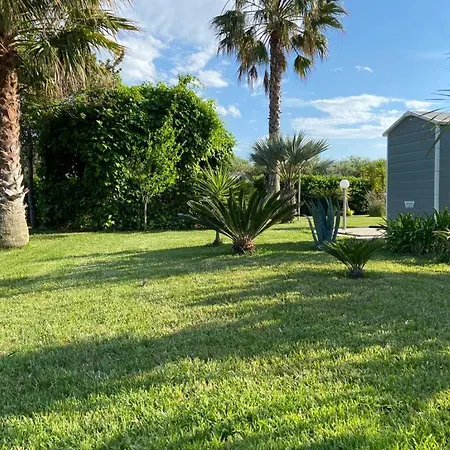 펜션 Rosella - 1 - Con Piscina - A 150 M Dal Mare